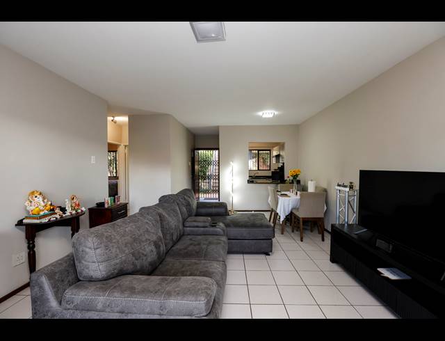 2 BEDROOM APARTMENT TO LET IN SUNNINGDALE